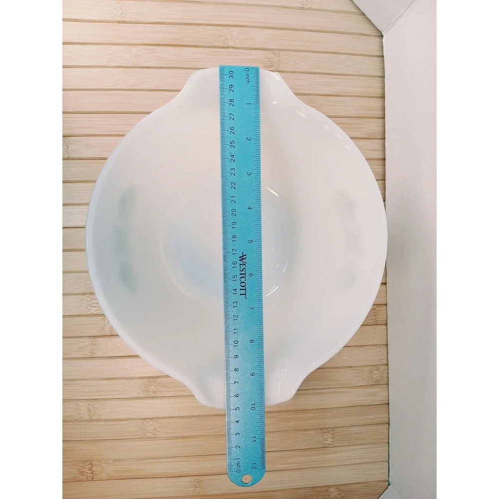 Anchor Hocking Fire-King Meadow Green Milk Glass Mixing Bowl 10.75 Inch Spouted